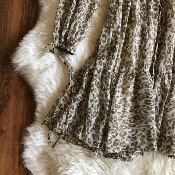 Walter Baker Faber V-Neck Dress Emerald Leopard 4 - Picture 6 of 10